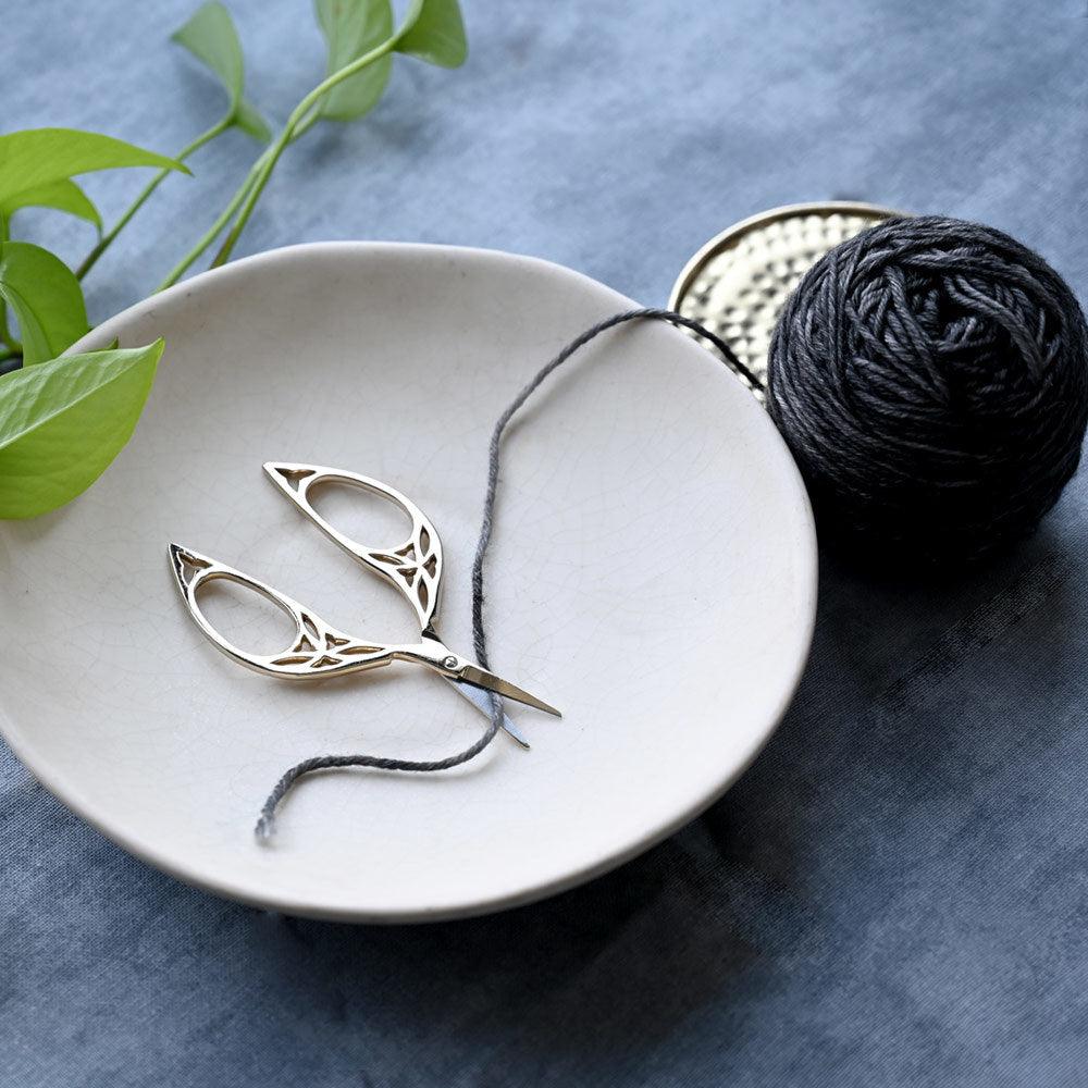 Elegant Lantern Moon Scissors by KnitPro, leather case included