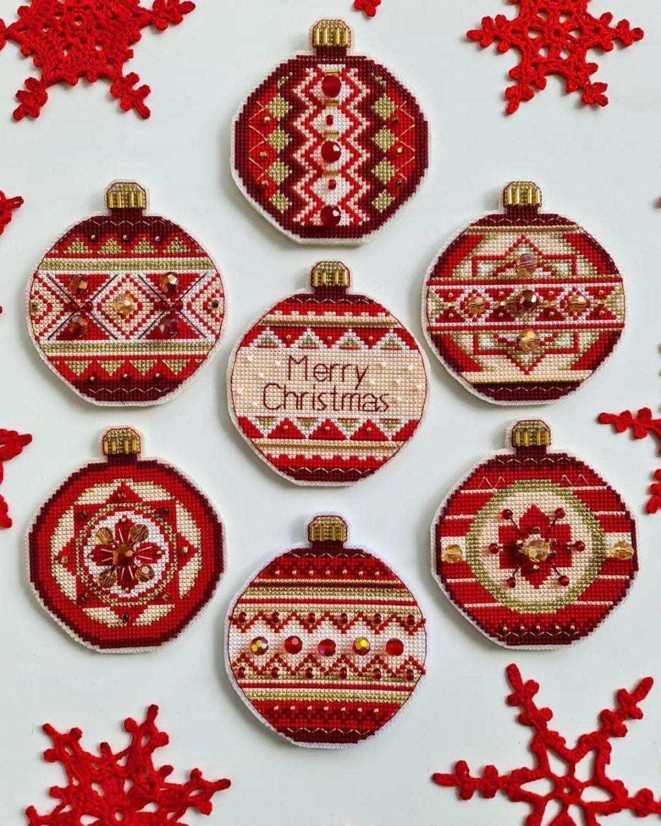 CRYSTAL ART CHRISTMAS BALL TOY cross-stitch kit with plastic canvas.